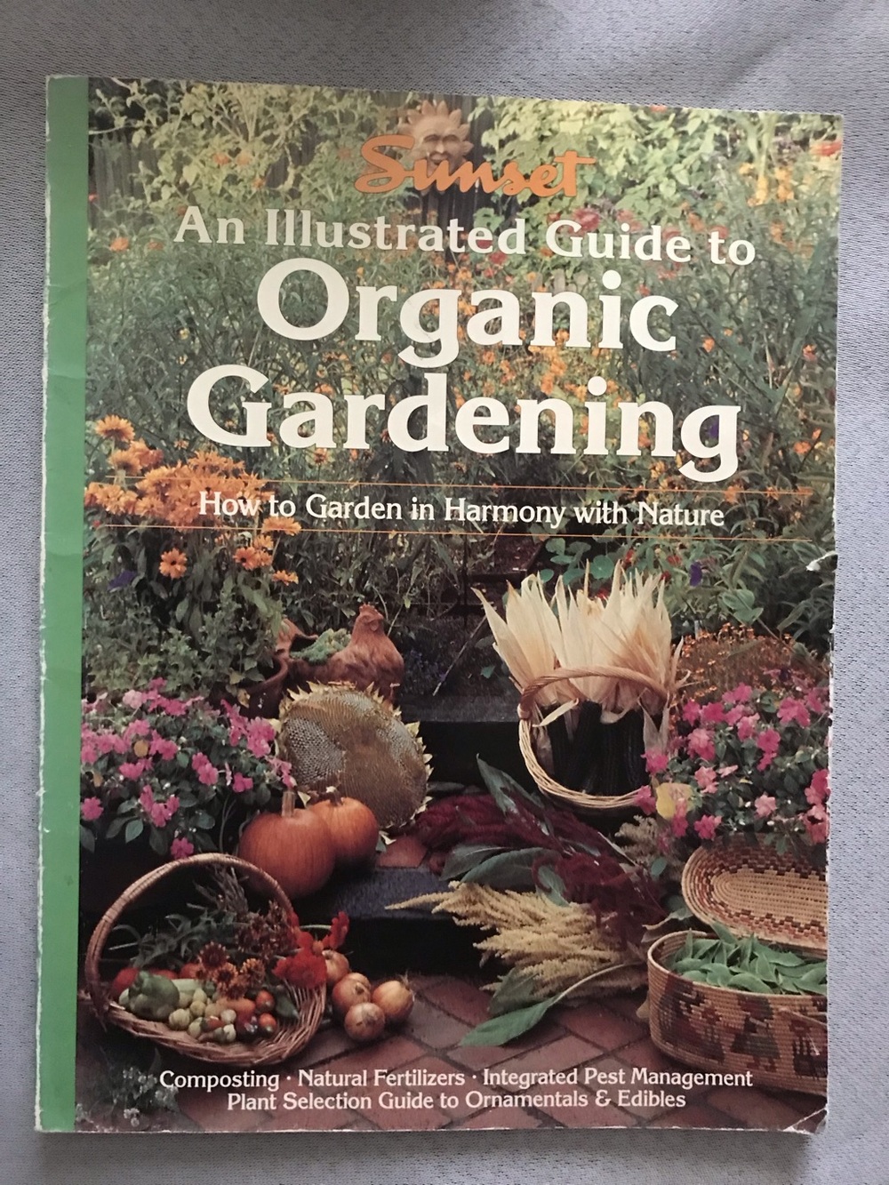 Organic Gardening Illustrated Guide Book